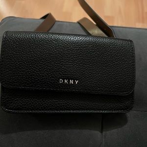 DKNY BELT BAG perfect condition black leather